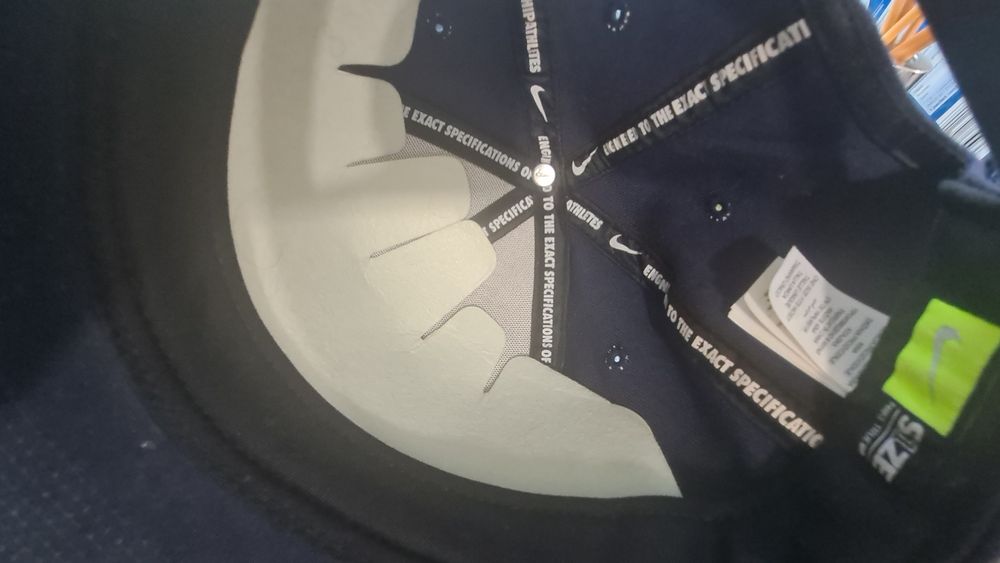 Sapca Nike de vinzare