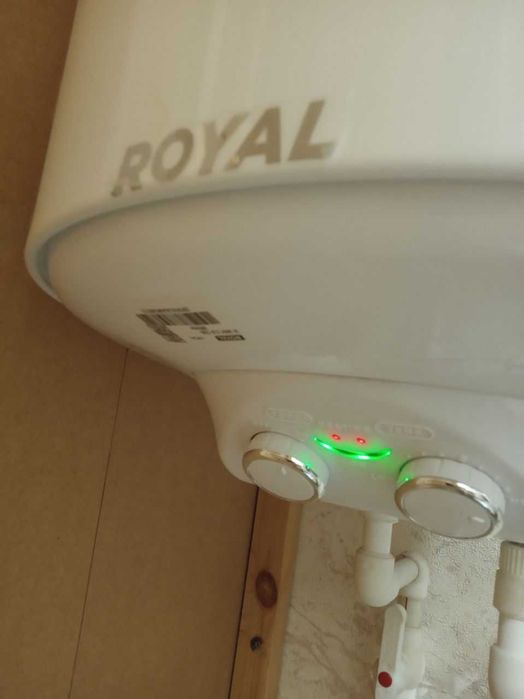 Продаеться Водонагреватель 100 л