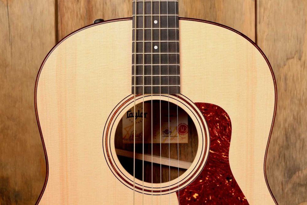 Chitara electro acustica Taylor American Dream 17 AD17e Grand Pacific - Solid Wood Guitar - Made in El Cajon, California, The United States of America