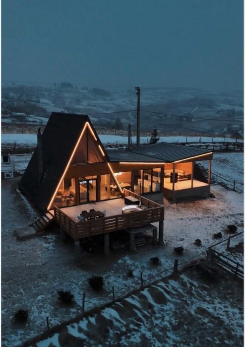 Cabane tip casa sau Aframe la cheie