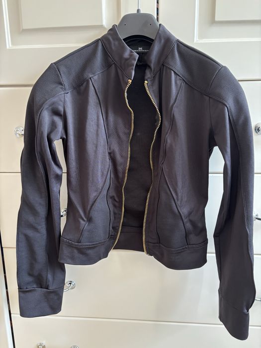 Яке Elizabetta Franchi