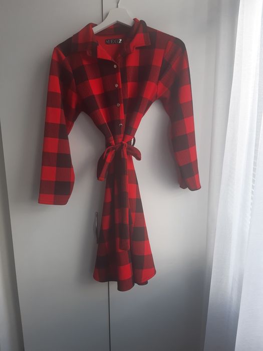 Рокля - необличана