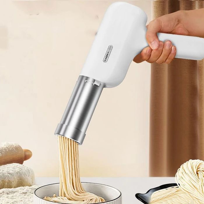 Uy sharoitida lagʻmon tayyorlash mashinasi