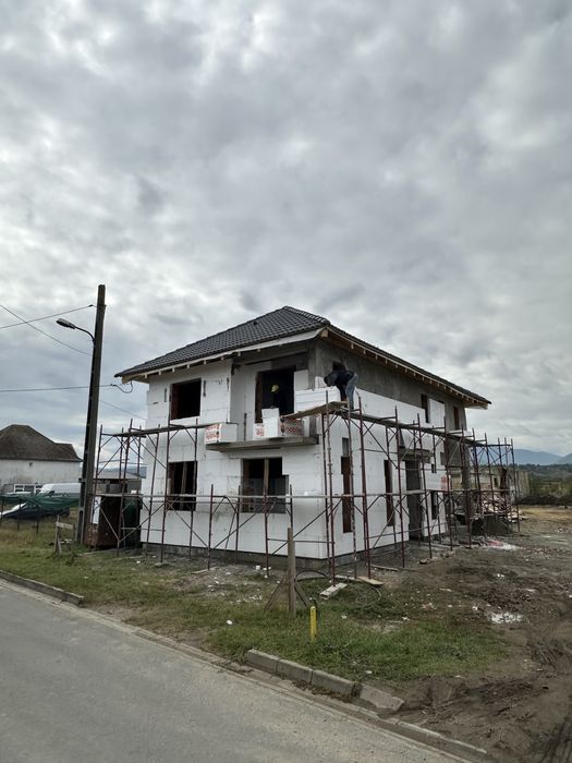 Amenajari interioare si exterioare/ constructii/ sapaturi/ pavaje/