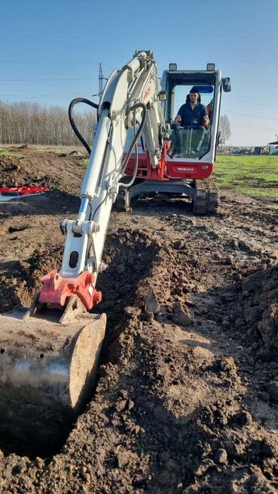 Inchiriere utilaje sapatura excavator/miniexcavator/transport agregate