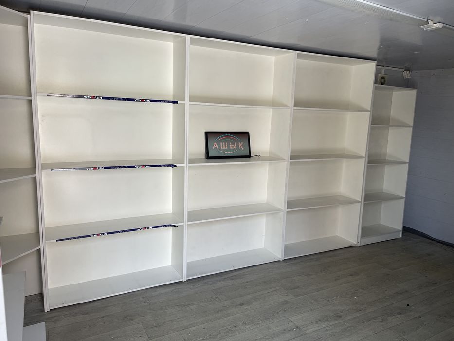 Продам стилажи полки 8 метров