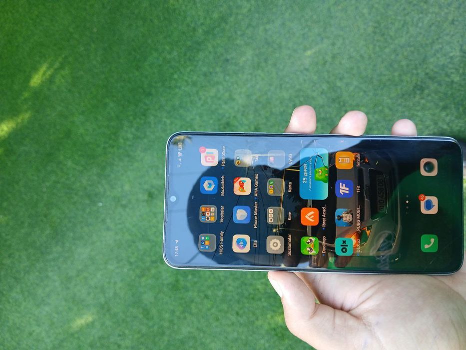 Tecno spark 10 holati yaxshi 128ga 4 xotira karopka dakument bor