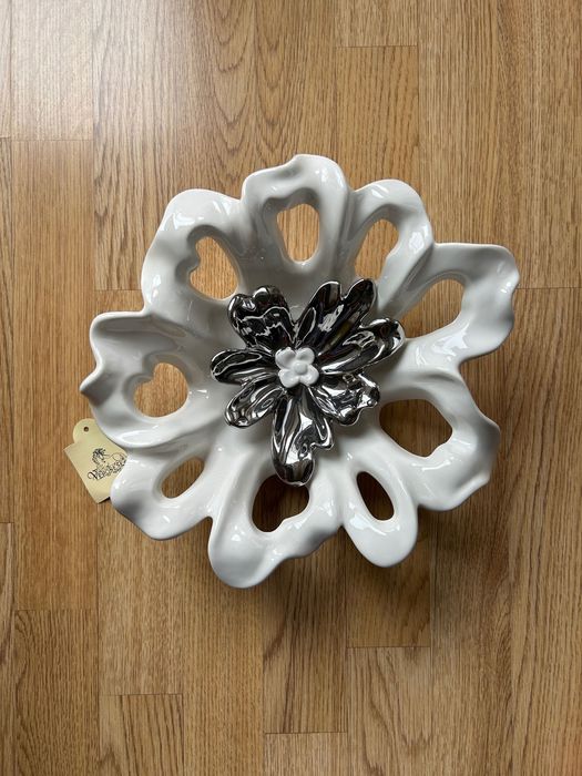 Керамична купа цвете