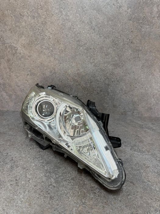 Camry 50 фара правый R