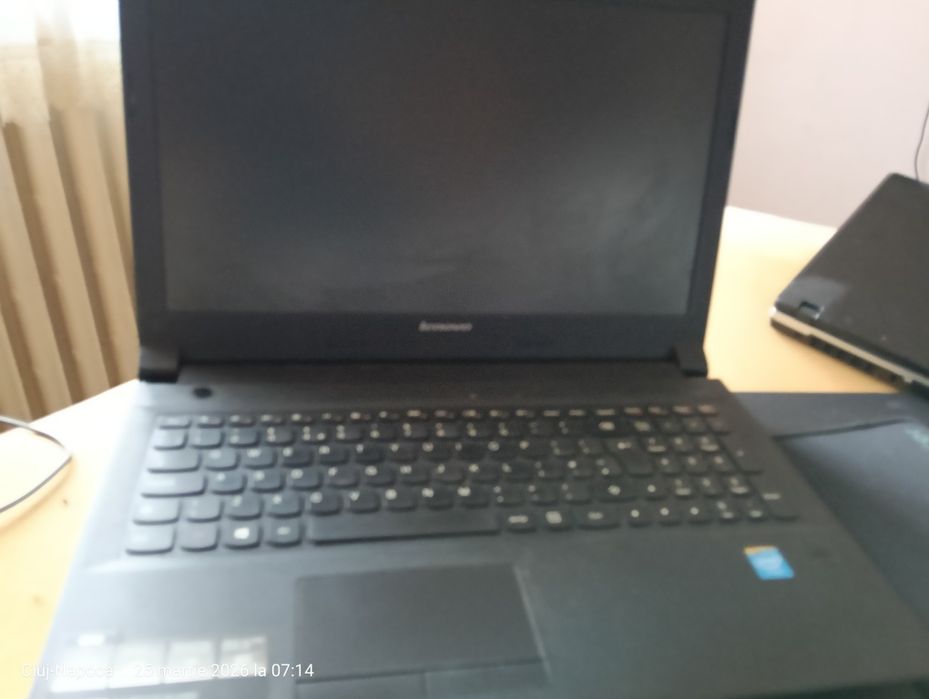 Laptop lenovo b50