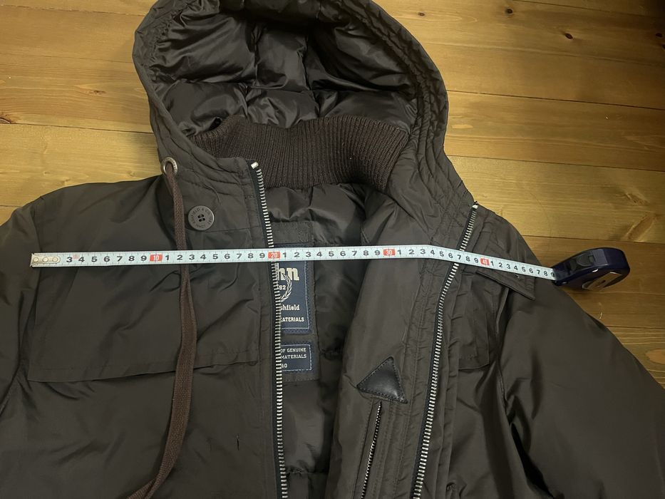 Тъмно кафяво яке