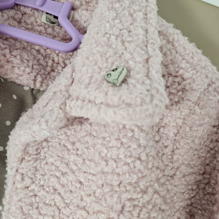 Детско палто 3-4 г ново необличано