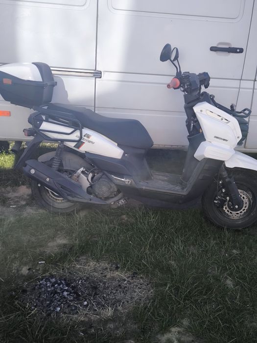 Продам скутер Танк