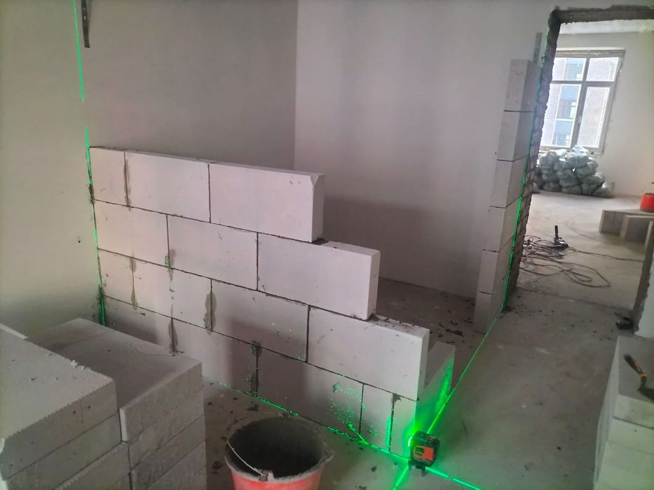Кладка и штукатурка, перегородок, и ремонт квартир!