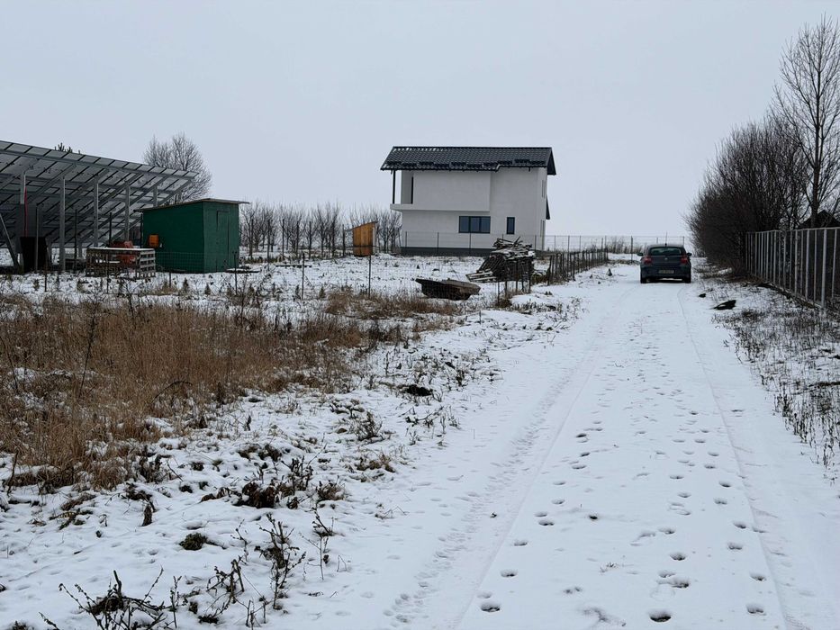 teren intravilan Frumoasa 692mp. apa  trasa , imprejmuit.