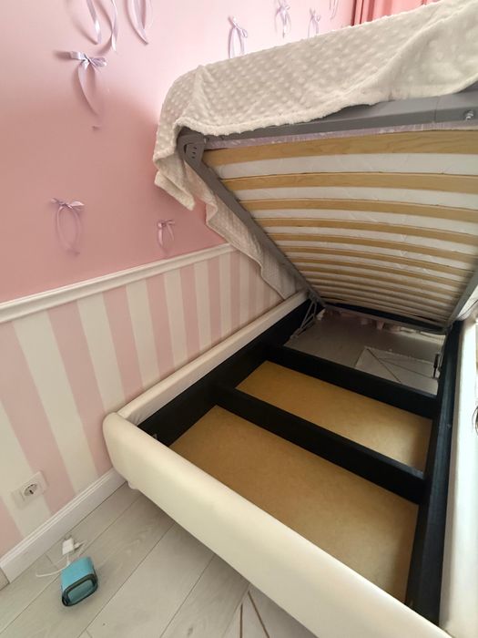 Продам кровать б/у