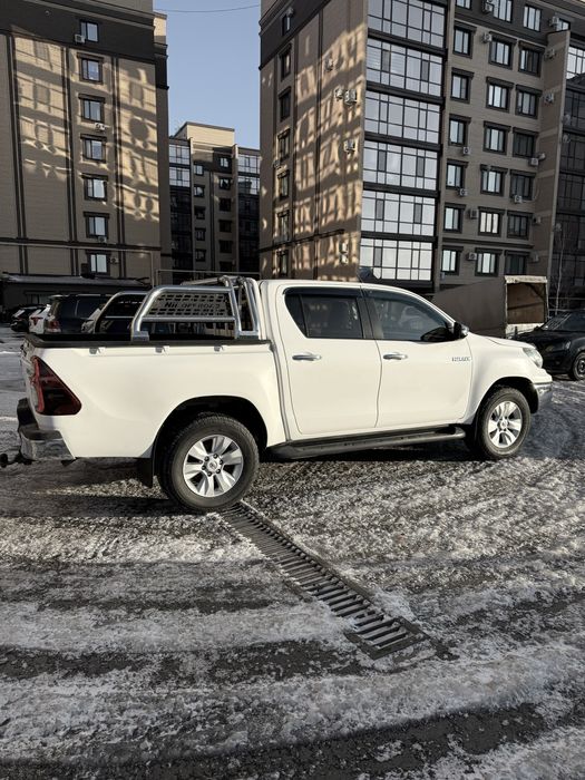 Продам  Toyota hailux