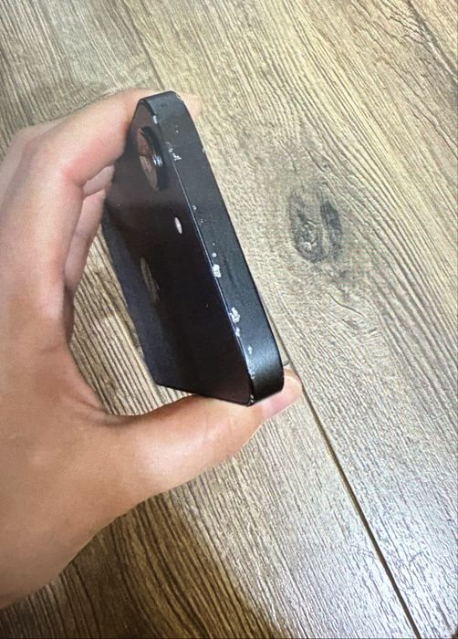Iphone 17E        .
