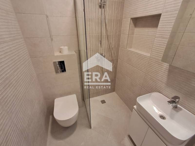 Eдностаен, чисто нов, обзаведен апартамент под наем, в нова тухлена сг