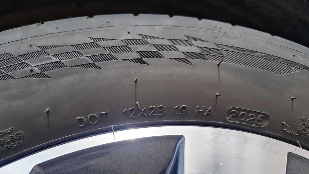 Лятна гума HANKOOK VENTUS EVO 3 SUV 235/50R19 99V - 4 броя