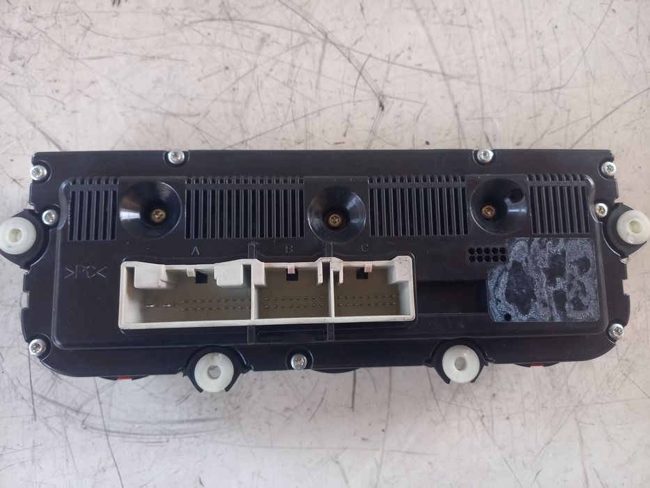 Управление климатроник Vw Golf 5