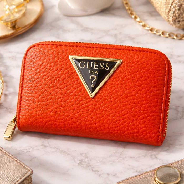 Дамско портмоне Guess с кутия Гес