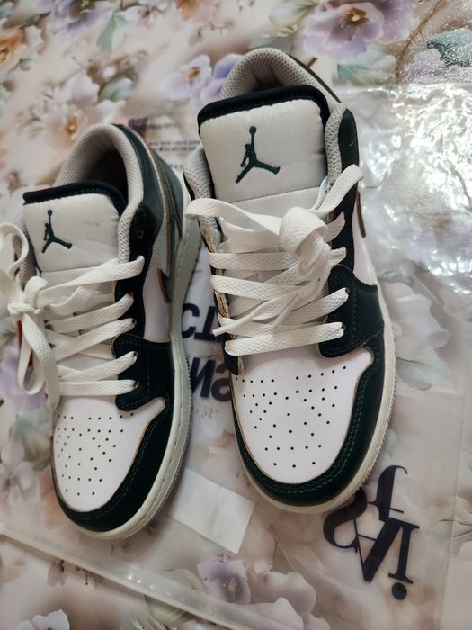 Продам кроссовки NIKE JORDAN original