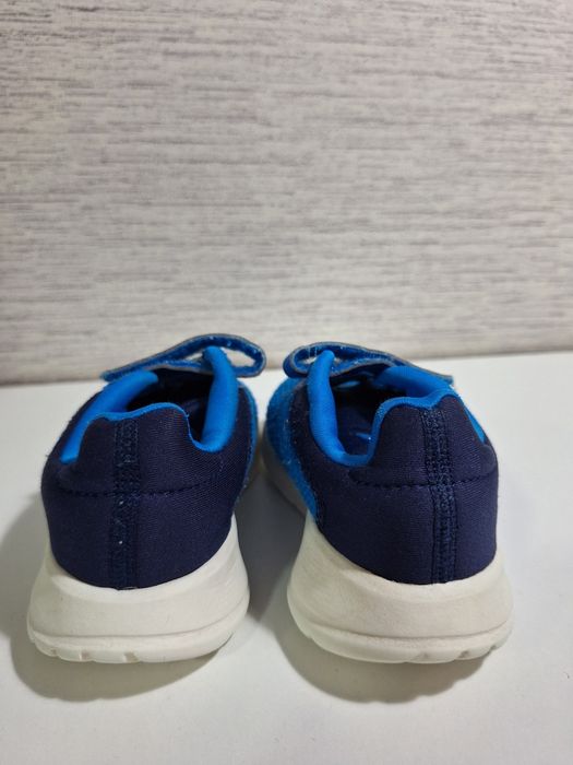 Сини , маратонки за момче