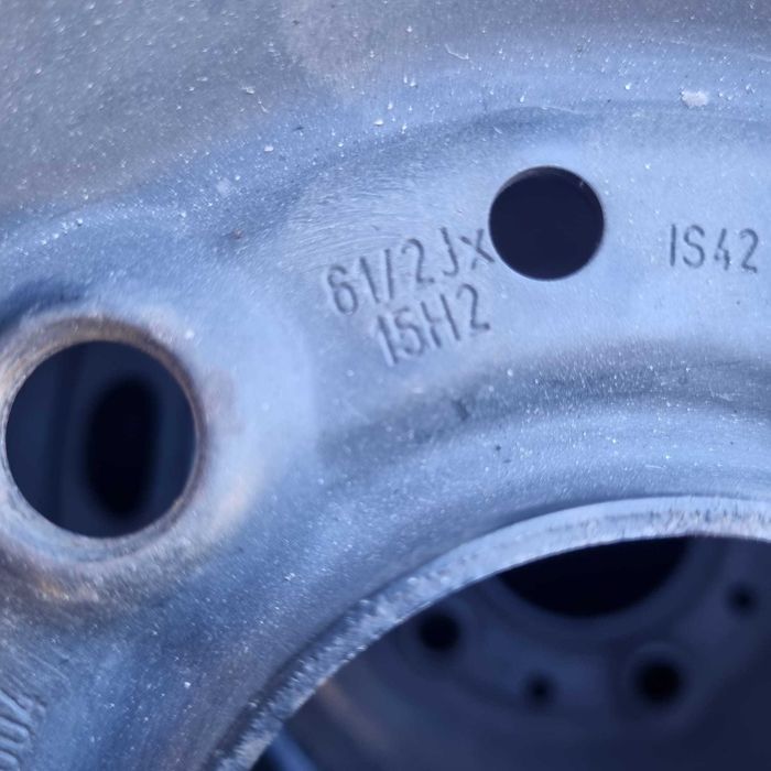 Janta BMW R15 6½Jx15H2 alezaj central 72,6mm