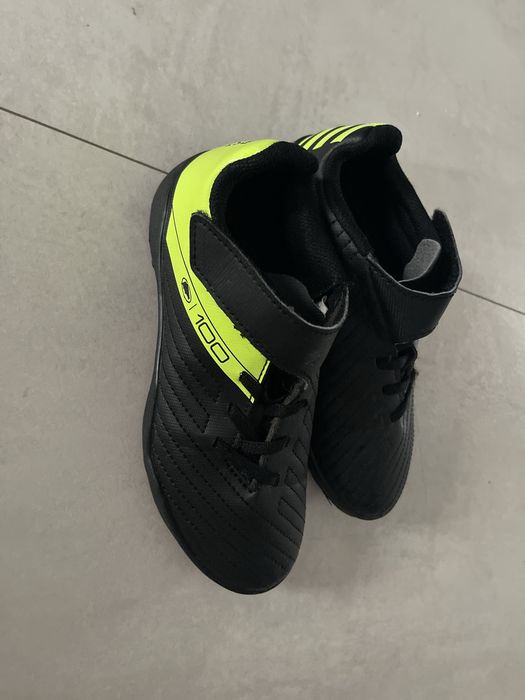 Ghete fotbal marimea 32