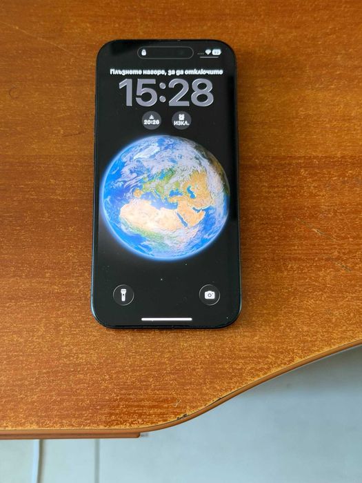 ПРОДАВАМ АЙФОН  15 про 256gb .