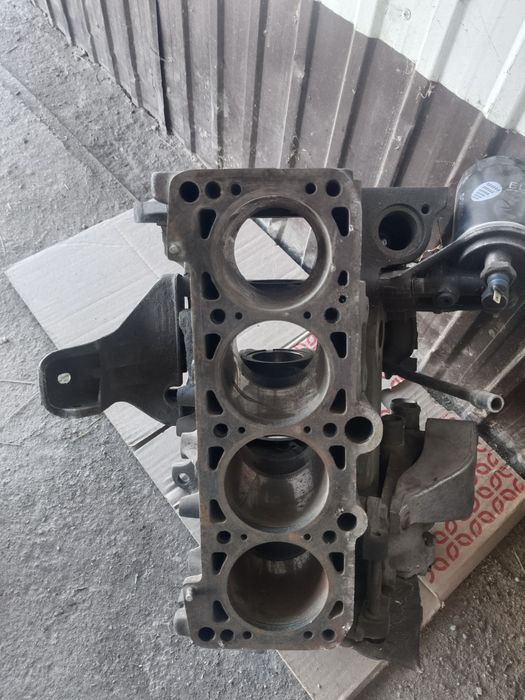 Блок на ауди 80б3