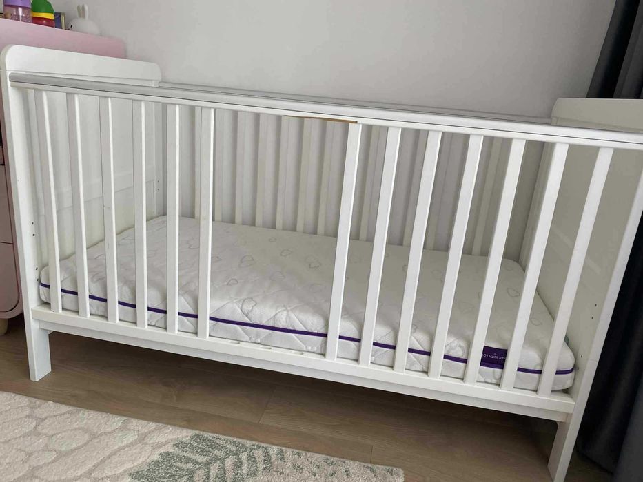 Pătuț Woodies din lemn masiv 140x70 + saltea Sea of Clouds