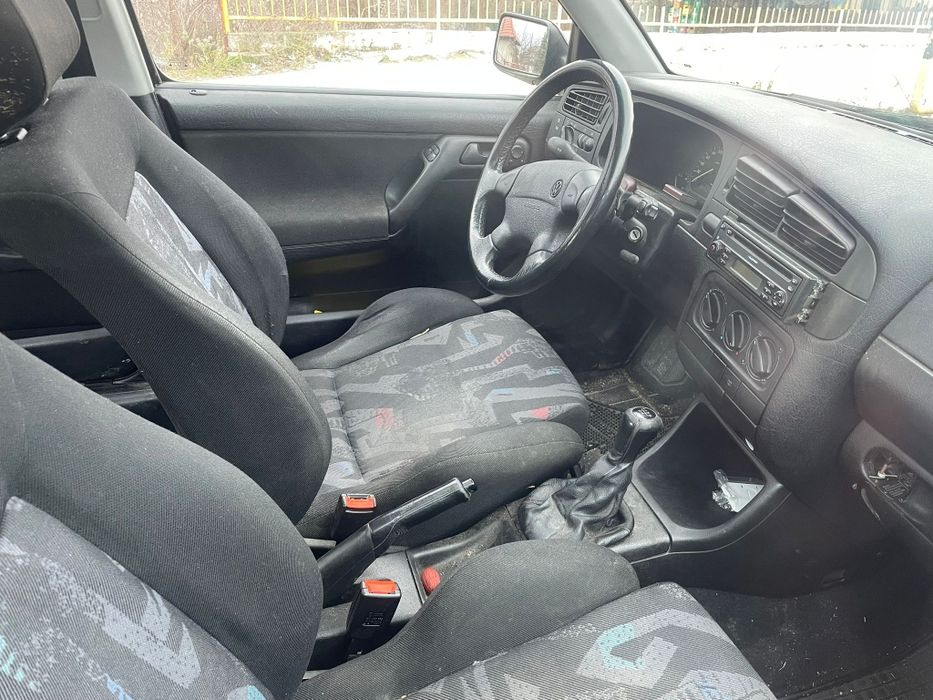 Vând golf 3  1.6 benzina