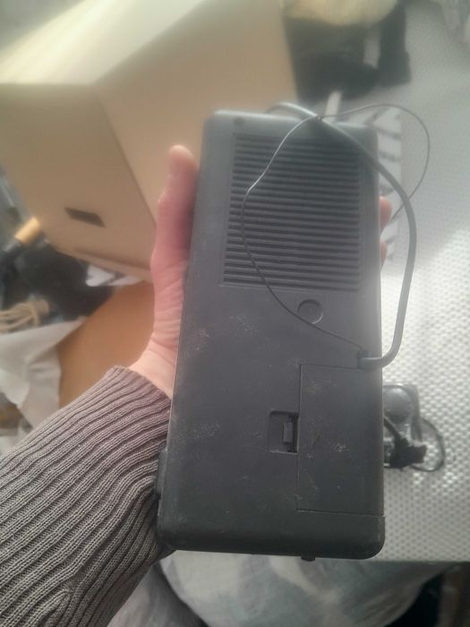 Radio cu ceas  si alarma