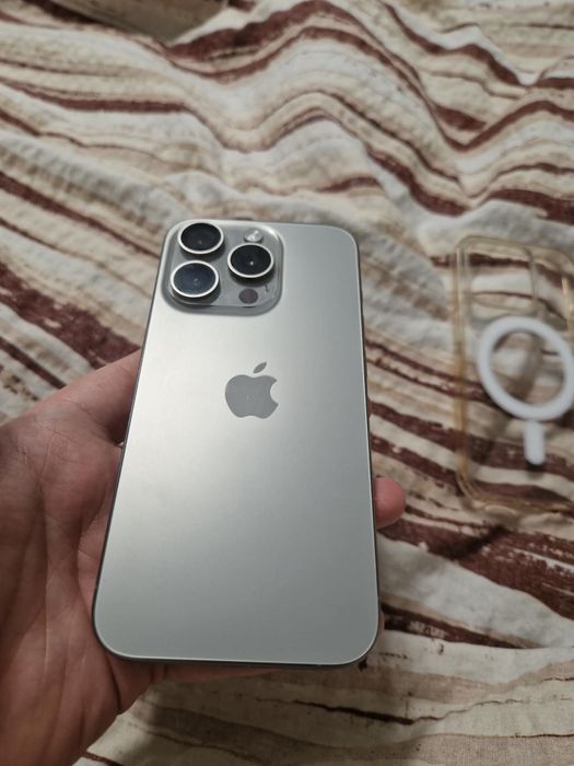 Vand/Schimb Iphone 15 pro 128gb