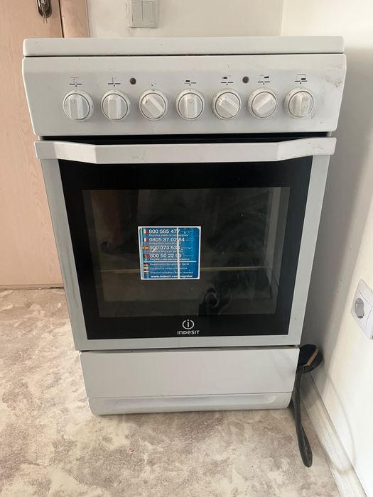 Электрическая плита indesit