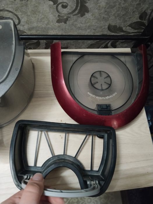 Продам пылесос в хорошем состояний