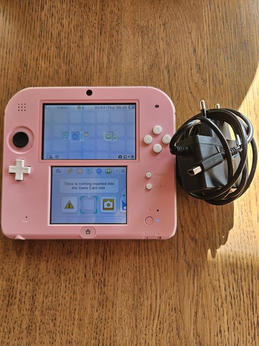 Nintedo 2 ds nemodat
