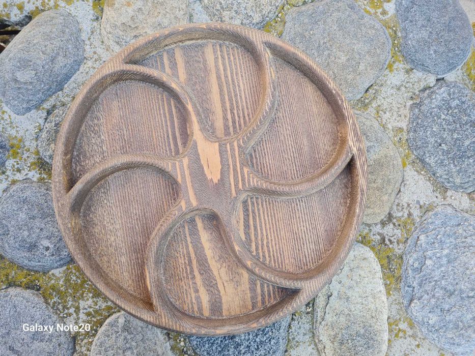 Поднос, дървен поднос,Великден