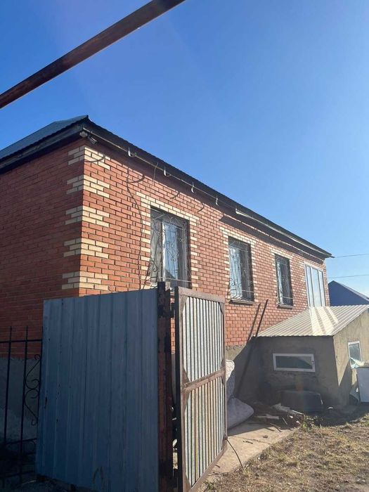 Продается дом 230 м², район Северо-западный