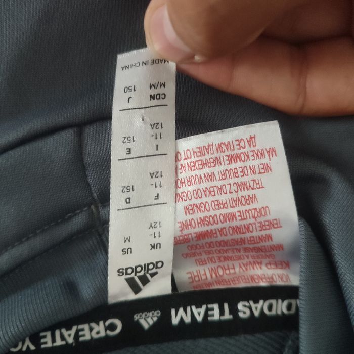 Продаю кофту Амкала футбольную