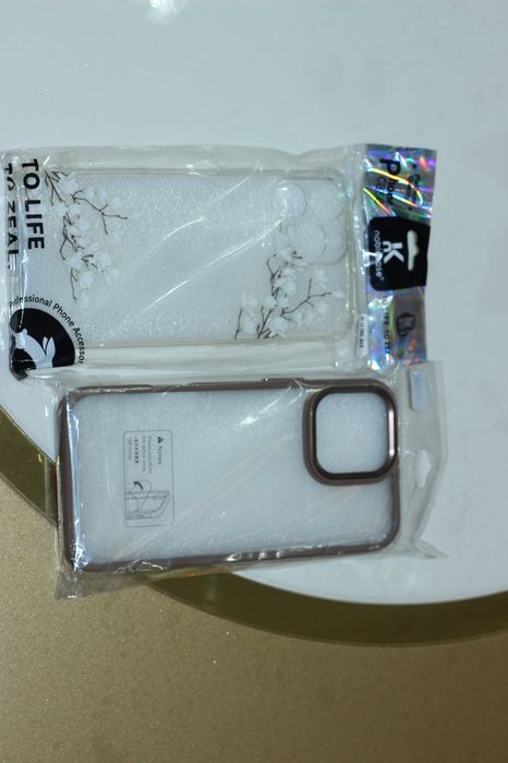 Чехол для iPhone 16 Pro Max — новый, не использовался