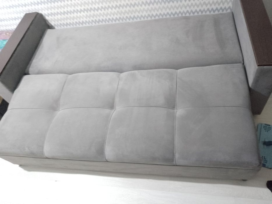 Продам диван в отличном состоянии