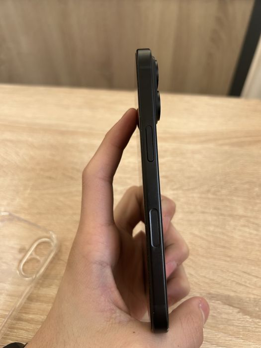 Айфон 16 гаранти есть каробка есть