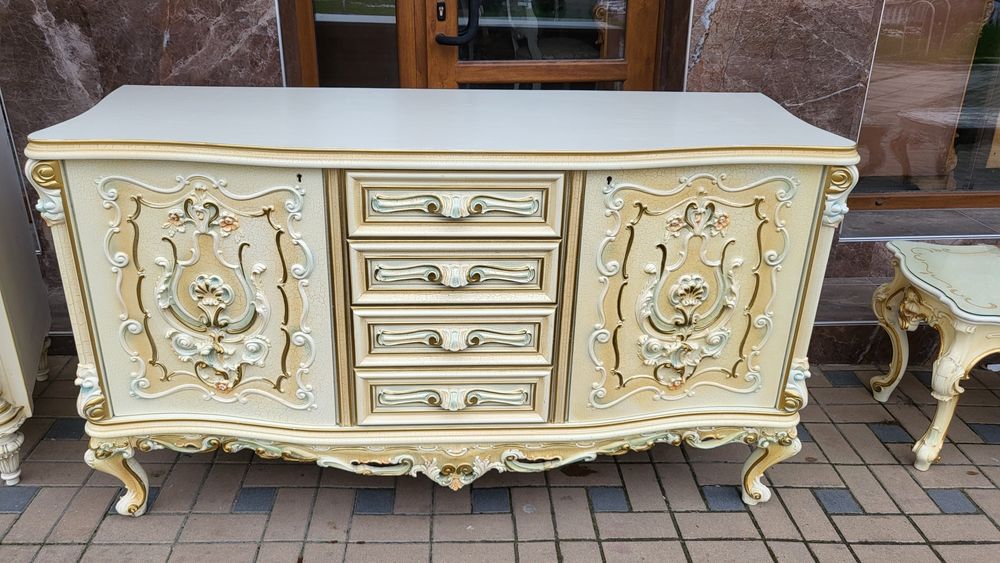 Италиански бароков шкаф