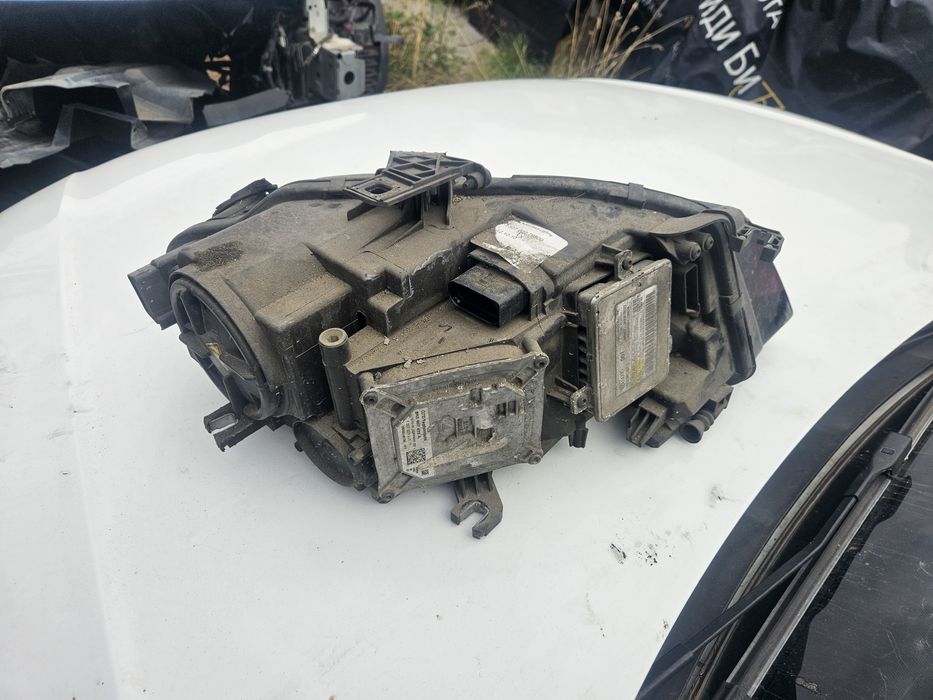 Ляв фар за Audi a4 b8