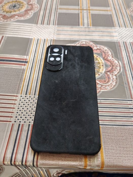 Honor 90 lite flagman