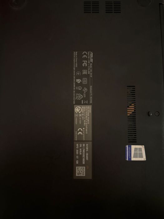 Ноутбук Asus vivobook