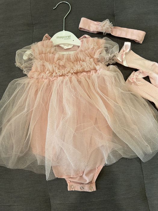 Розова рокля на mayoral 80 размер